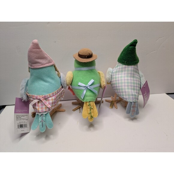 Target Spritz Spring Birds 2023 Gardener Kale Gnomes Bloom Bud NWT - Picture 2 of 8